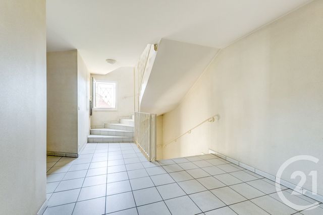 Appartement F2 à louer - 2 pièces - 36.0 m2 - SARTROUVILLE - 78 - ILE-DE-FRANCE - Century 21 Patrimoine 17
