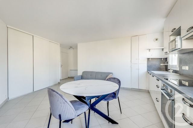 Appartement F2 à louer - 2 pièces - 36.0 m2 - SARTROUVILLE - 78 - ILE-DE-FRANCE - Century 21 Patrimoine 17