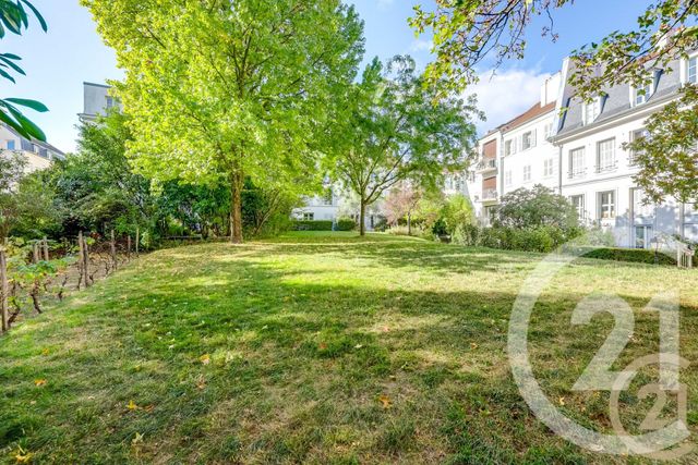 Appartement Studio à vendre - 1 pièce - 39.62 m2 - PARIS - 75018 - ILE-DE-FRANCE - Century 21 Patrimoine 17