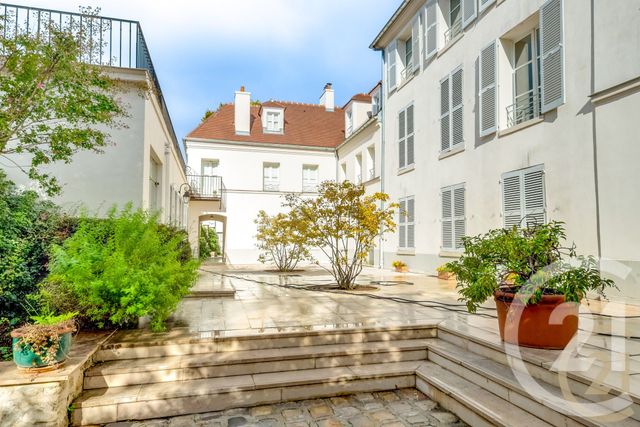 Appartement Studio à vendre - 1 pièce - 39.62 m2 - PARIS - 75018 - ILE-DE-FRANCE - Century 21 Patrimoine 17