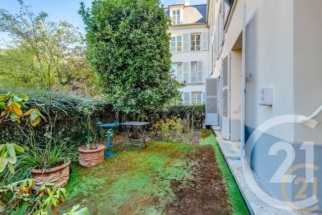 Appartement F3 à vendre - 3 pièces - 65.0 m2 - PARIS - 75018 - ILE-DE-FRANCE - Century 21 Patrimoine 17