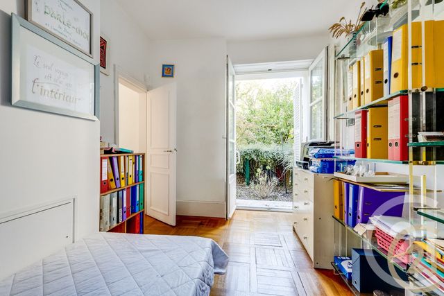 Appartement F3 à vendre - 3 pièces - 65.0 m2 - PARIS - 75018 - ILE-DE-FRANCE - Century 21 Patrimoine 17