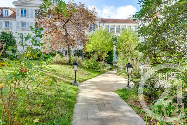 Appartement F3 à vendre - 3 pièces - 65.0 m2 - PARIS - 75018 - ILE-DE-FRANCE - Century 21 Patrimoine 17